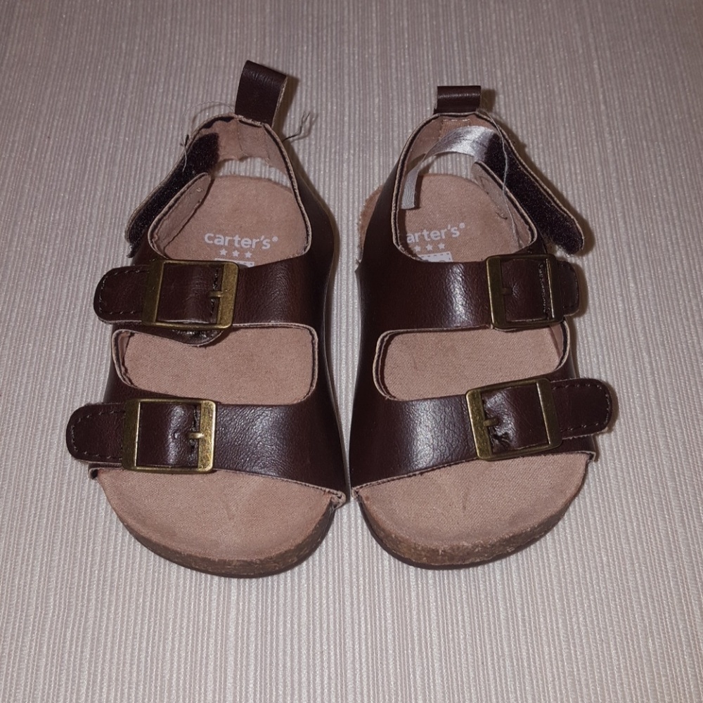 Carter's sandal crib